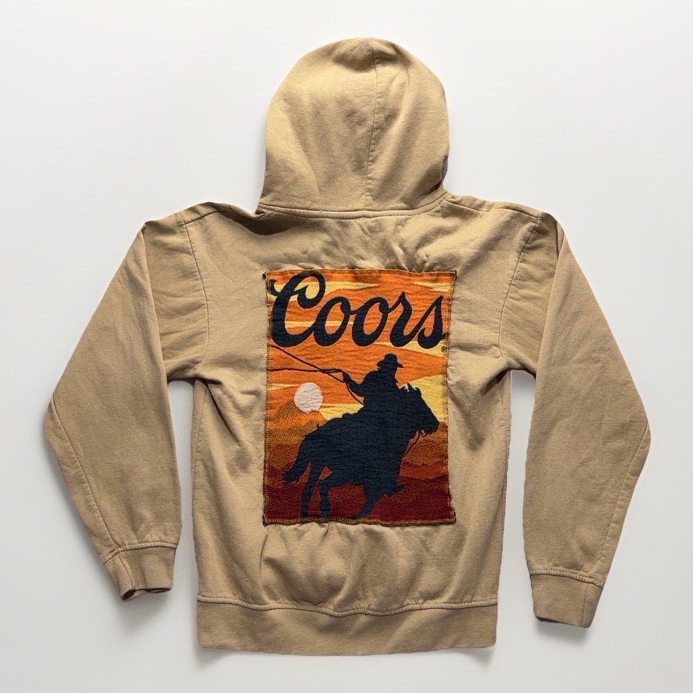 Coors Banquet Rodeo Cowboy Horse Hoodie Sweatshirt Men's Small Tan Beer Pullover